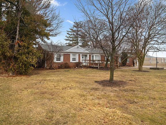 3rd image of 26204 Doxtator St