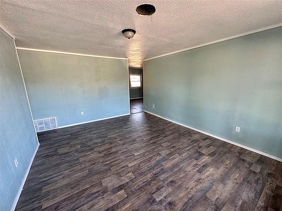 3rd image of 2316 NW 28th St
