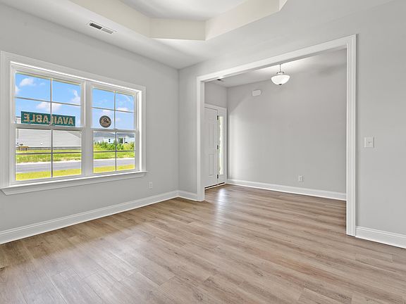 2nd image of 380 Doodle Hill Ln.
