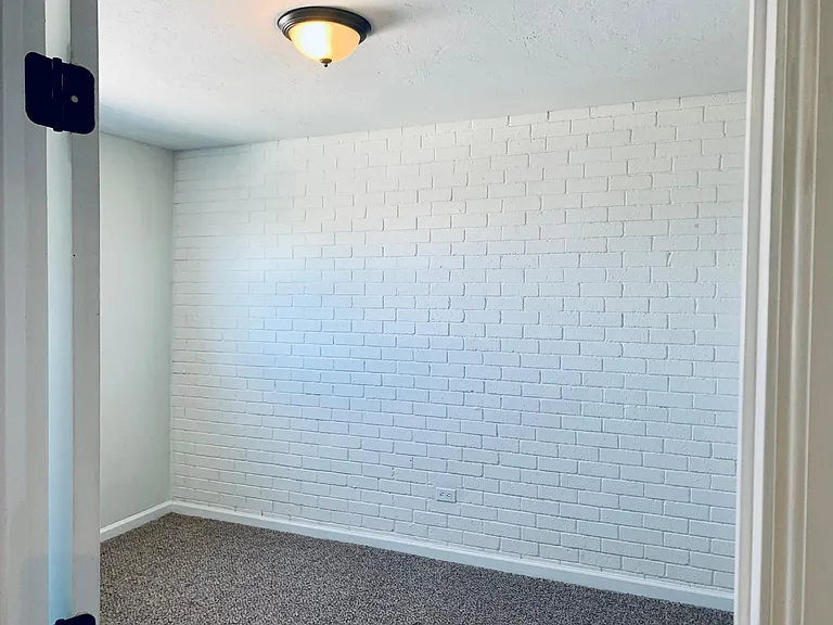 2nd upstairs bedroom