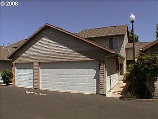 1st image of 5264 NE 121st Ave
