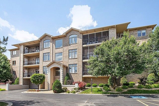 1st image of 18630 Pine Lake Dr APT 3B
