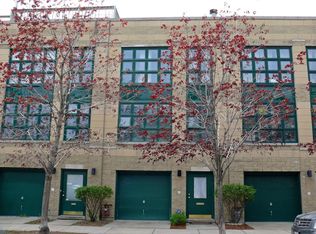 1107 W Fry St, Chicago, IL 60642