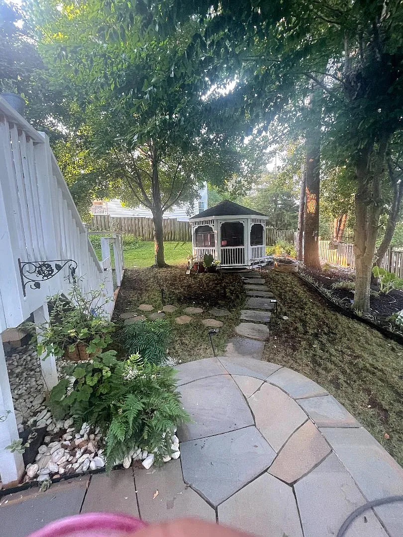 5 bed, 3.5 bath, 3500 sqft, $3,890 — Photo 2