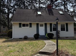 407 Calvin Ln, Rockville, MD 20851