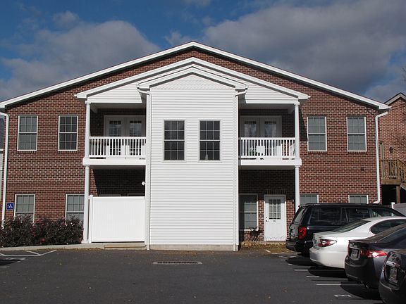 Rear of building w/parking