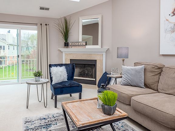 4th image of 7 Aberdeen Ct Unit W2
