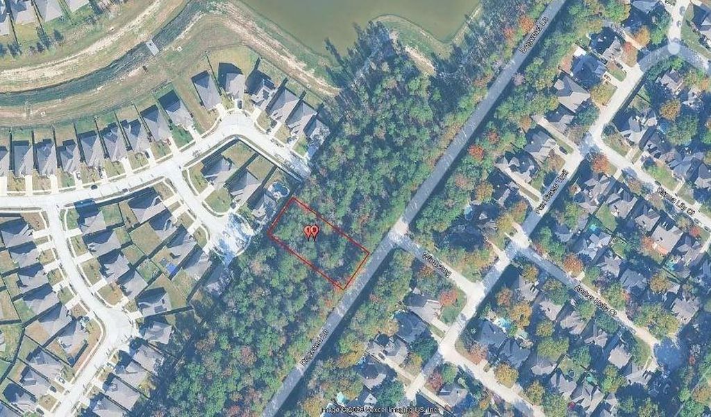 Οικόπεδο, 551 m²