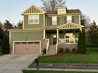 613 Nevins Pl, Nolensville, TN 37135