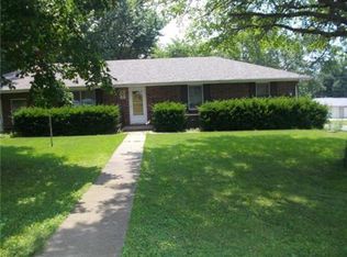 308 W Cedar St, Waverly, MO 64096