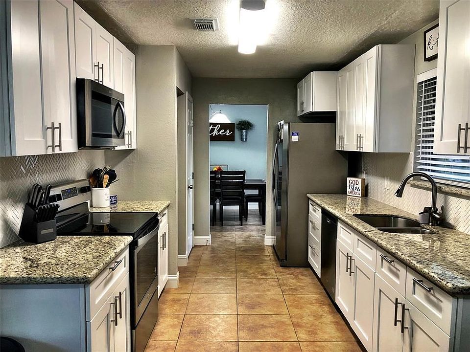 1st image of 15622 Pagehurst Dr