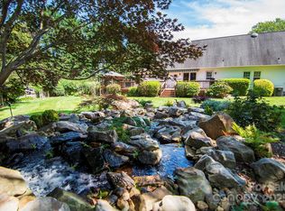 132 Serenity Cir, Hendersonville, NC 28792