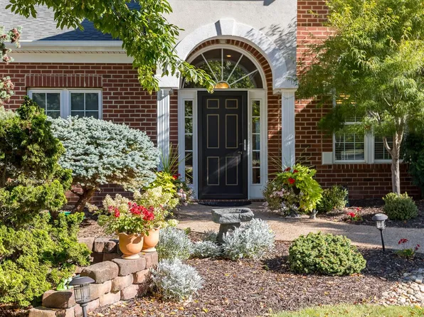 291 Blue Stone Hills Dr, Harrisonburg, VA 22801