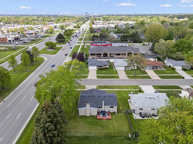 37010 Calka Dr — Photo 40