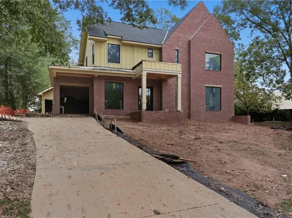 6315 N Hampton Dr, Sandy Springs, GA 30328