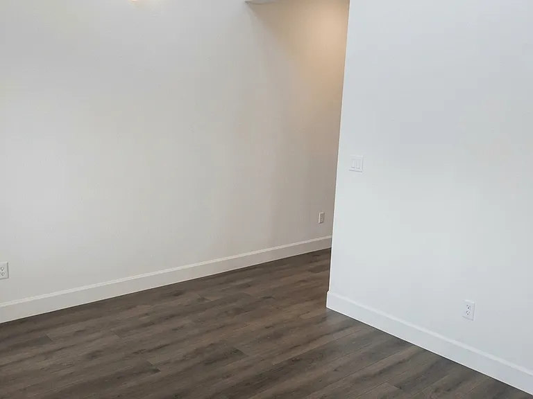 entry room/dining area