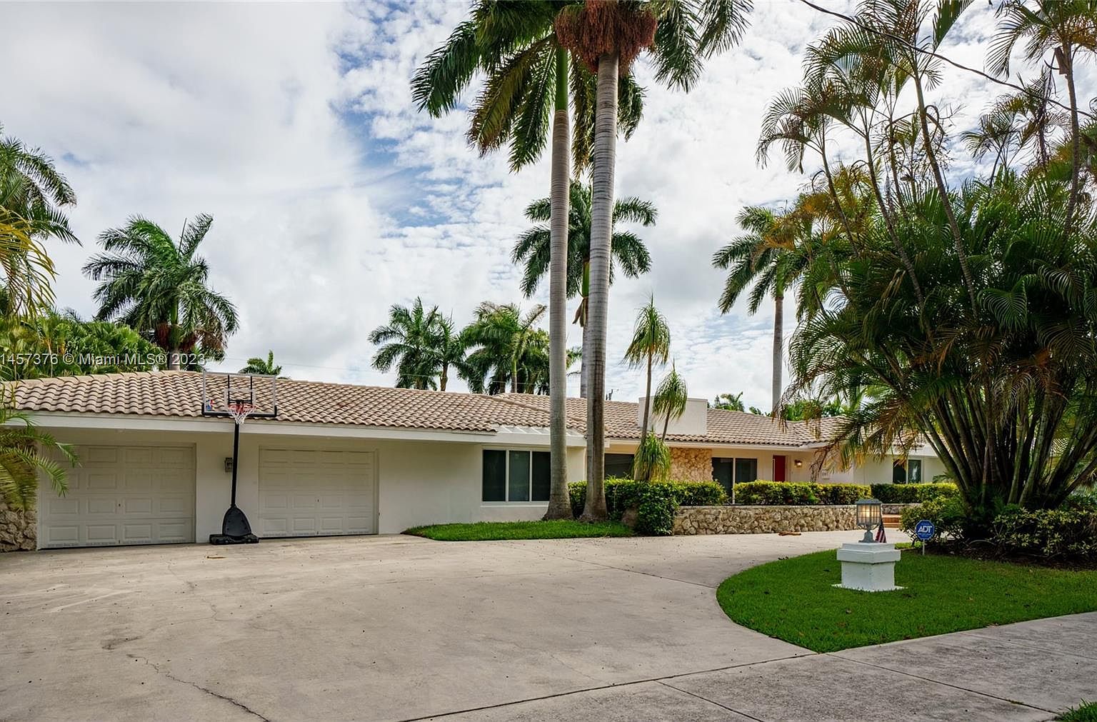 1247 Jackson St, Hollywood, FL 33019 MLS A11457376 Zillow