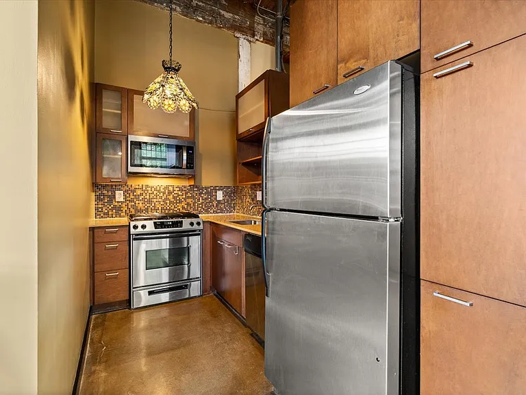 170 Boulevard SE #F101 — Photo 7