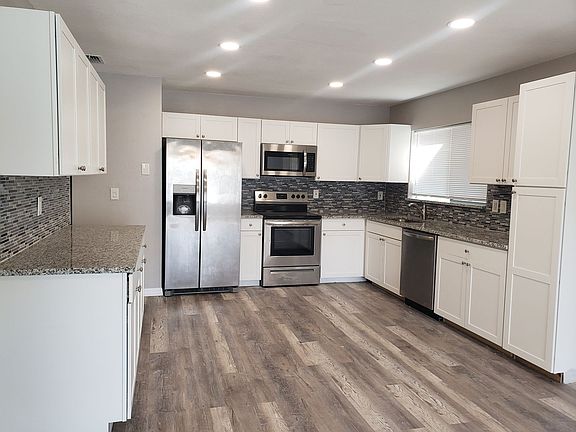 4th image of 4433 McKibben Dr