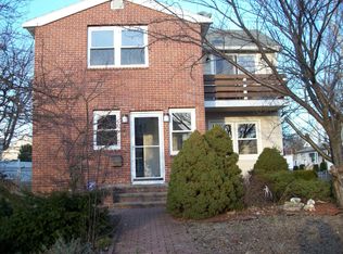 7 Princess Ave, Cranston, RI 02920