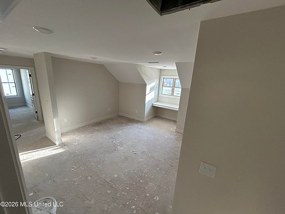 3rd image of 171 Bronson Bnd