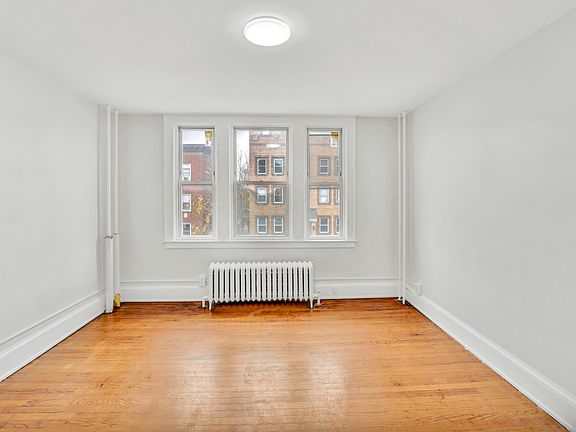 3rd image of 31 Cossett St Floor 2