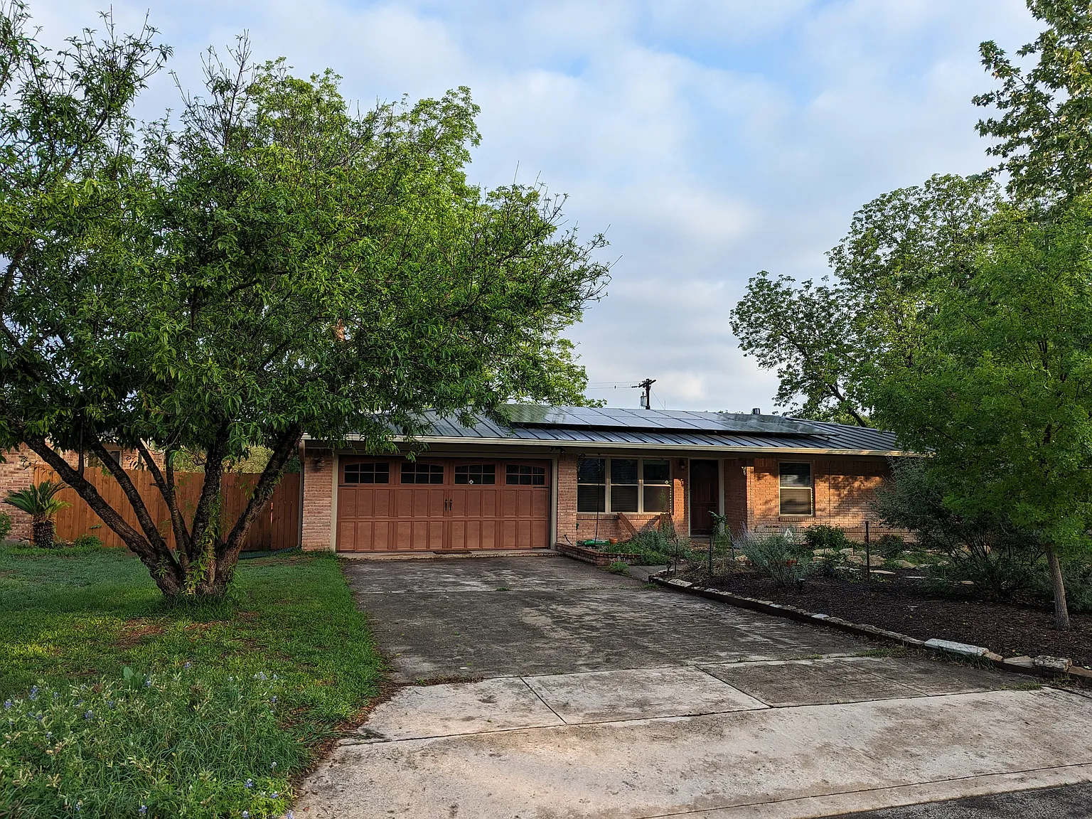 3 bed, 1848 sqft, $1,950 — Photo 3