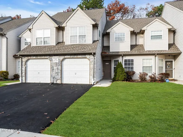 2703 Greenspire Court, Toms River, NJ 08755