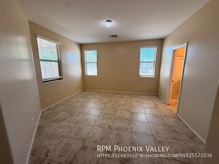15227 W Jackson St — Photo 20