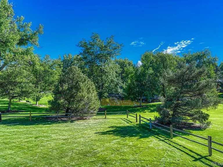 2523 W Houstoun Waring Cir — Photo 11