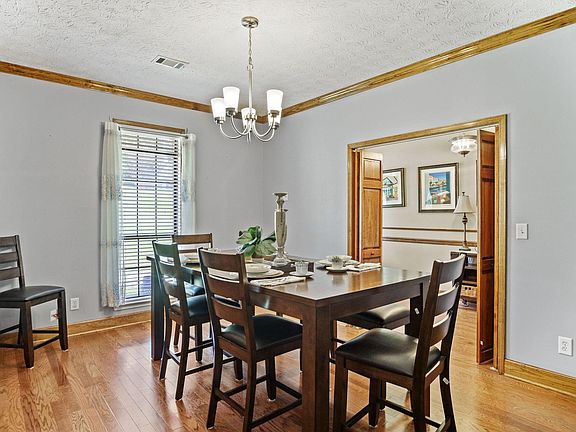 4th image of 791 Wedgewood Ct