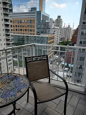 Rented by R New York | media 26