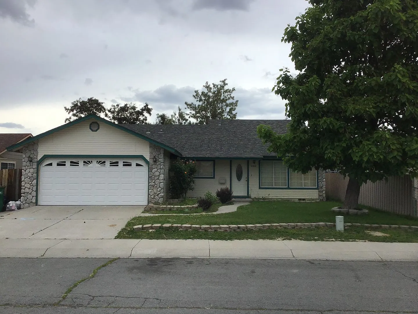 2444 Scotch Pine Dr photo 1