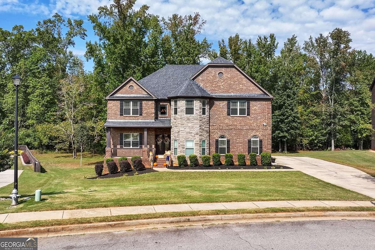 2214 Golden Eagle Dr