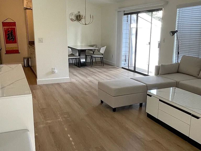 7128 Cross Creek Cir #D — Photo 3