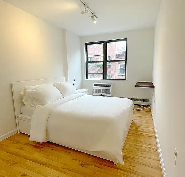 49 Ludlow St #5B — Photo 3