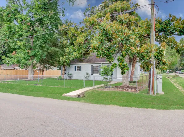 3202 Melbourne St, Houston, TX 77026