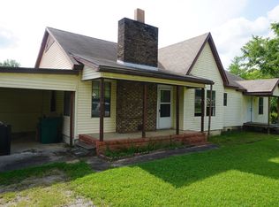 1171 1st Ave, Graceville, FL 32440