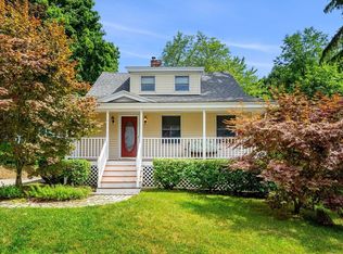 69 Prospect St, Amesbury, MA 01913