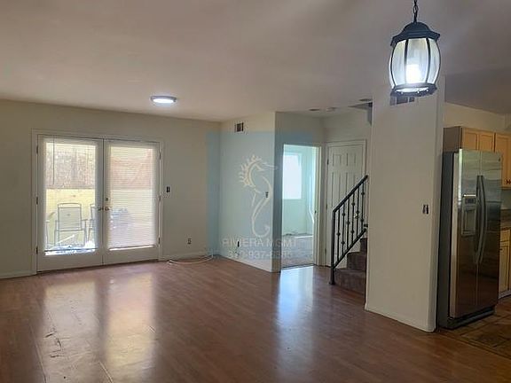 3rd image of 11633 Ayres Ave
