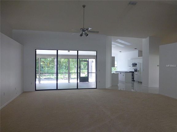 5th image of 8420 Palm Lakes Ct