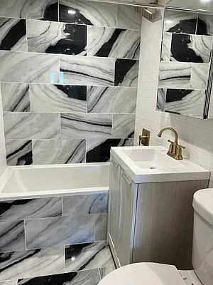 Rented by Delmark Realty LLC | media 17