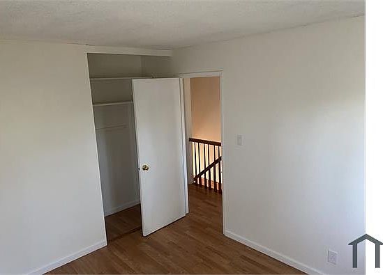 3rd image of 2568 Northwood Dr