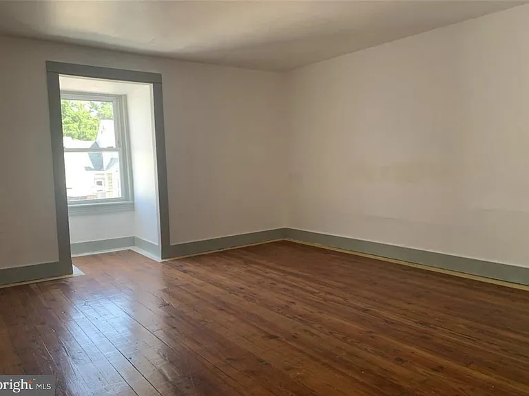 234 Mauch Chunk St #2 — Photo 11