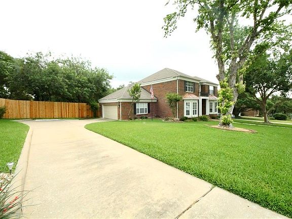 3rd image of 8910 Marybank Dr