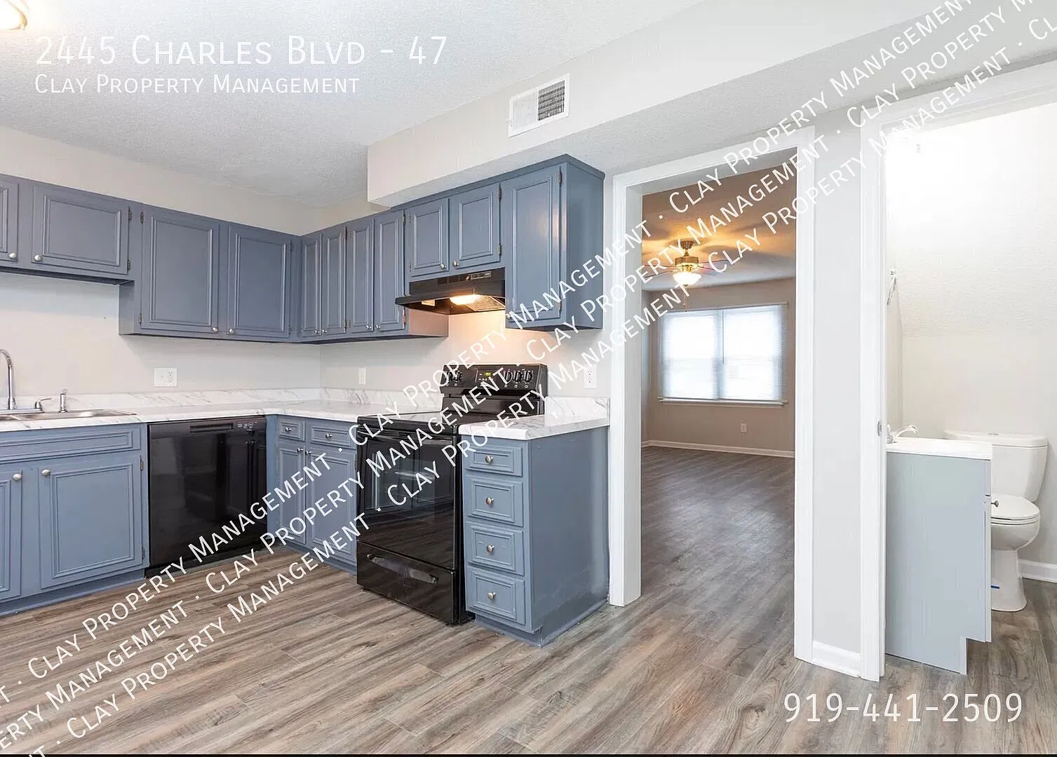 Welcome to Arlington Village! — Photo 1