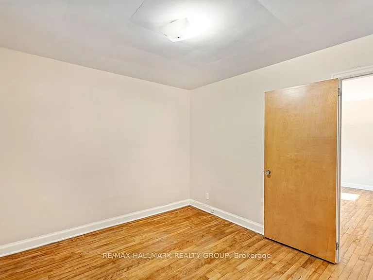 359 Dominion Ave #2 — Photo 15