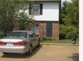2B River Oaks Pl, Jackson, MS 39211