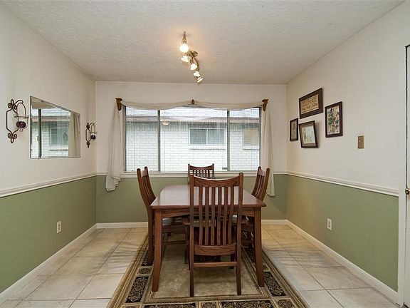 5th image of 205 Glen Haven Dr