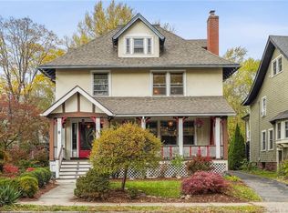 88 Fern St, Hartford, CT 06105